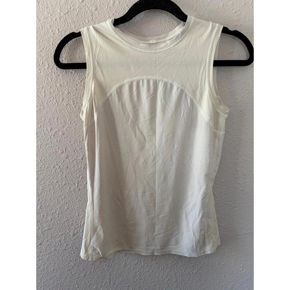 Lululemon lightweight trail running tank top in Bone (off white). Best for a 2. - Picture 3 of 6